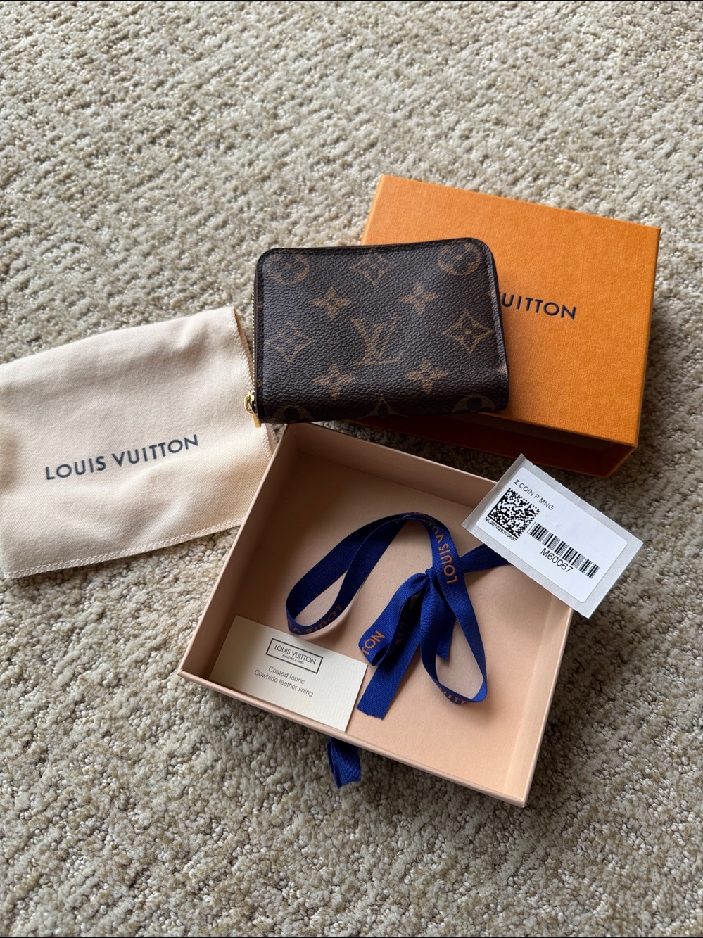 Authentic LV “zippy wallet”